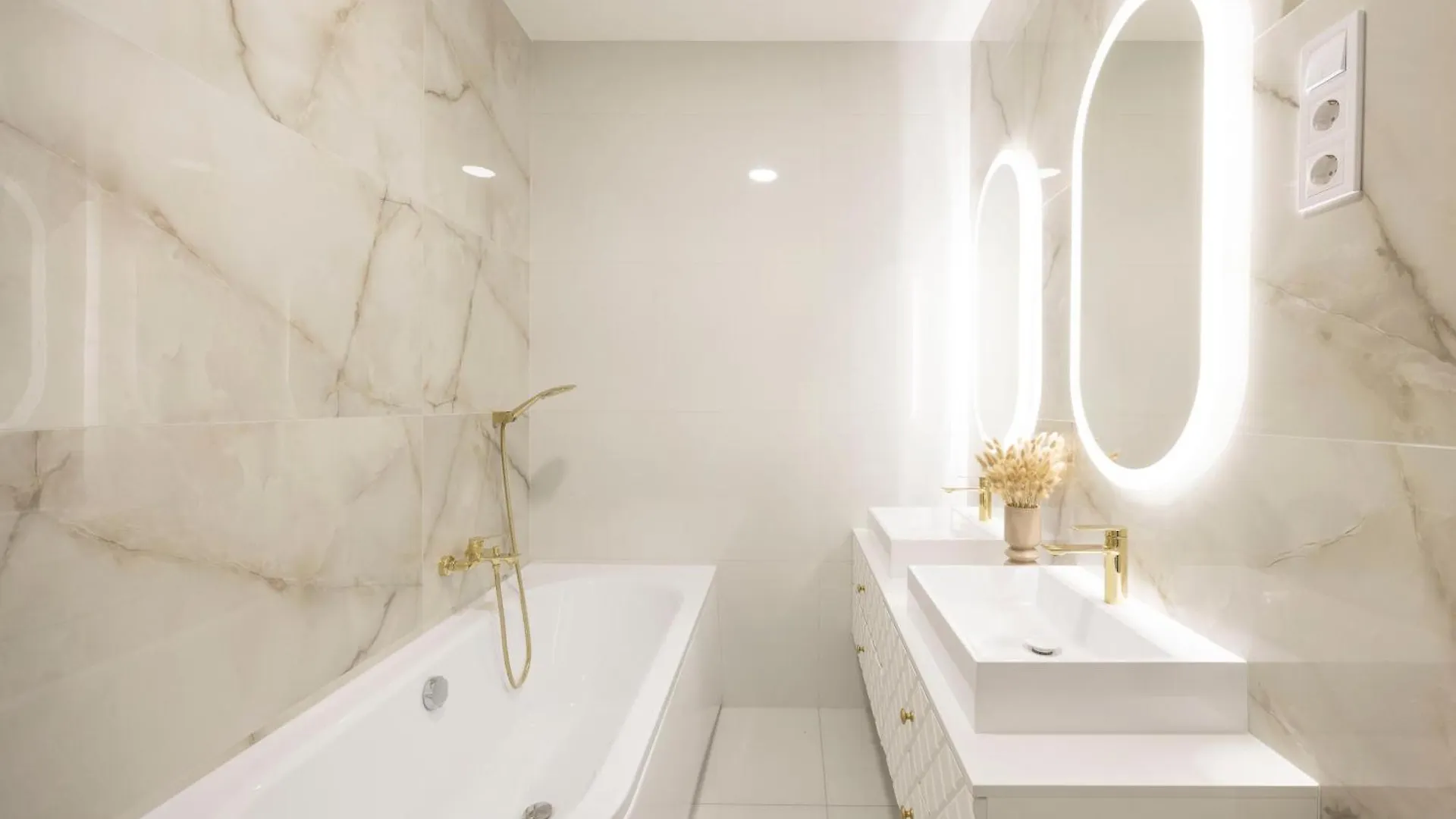Luxurious & Elegance W18 Grand Suite W' Balcony By Prestige Homes 布达佩斯
