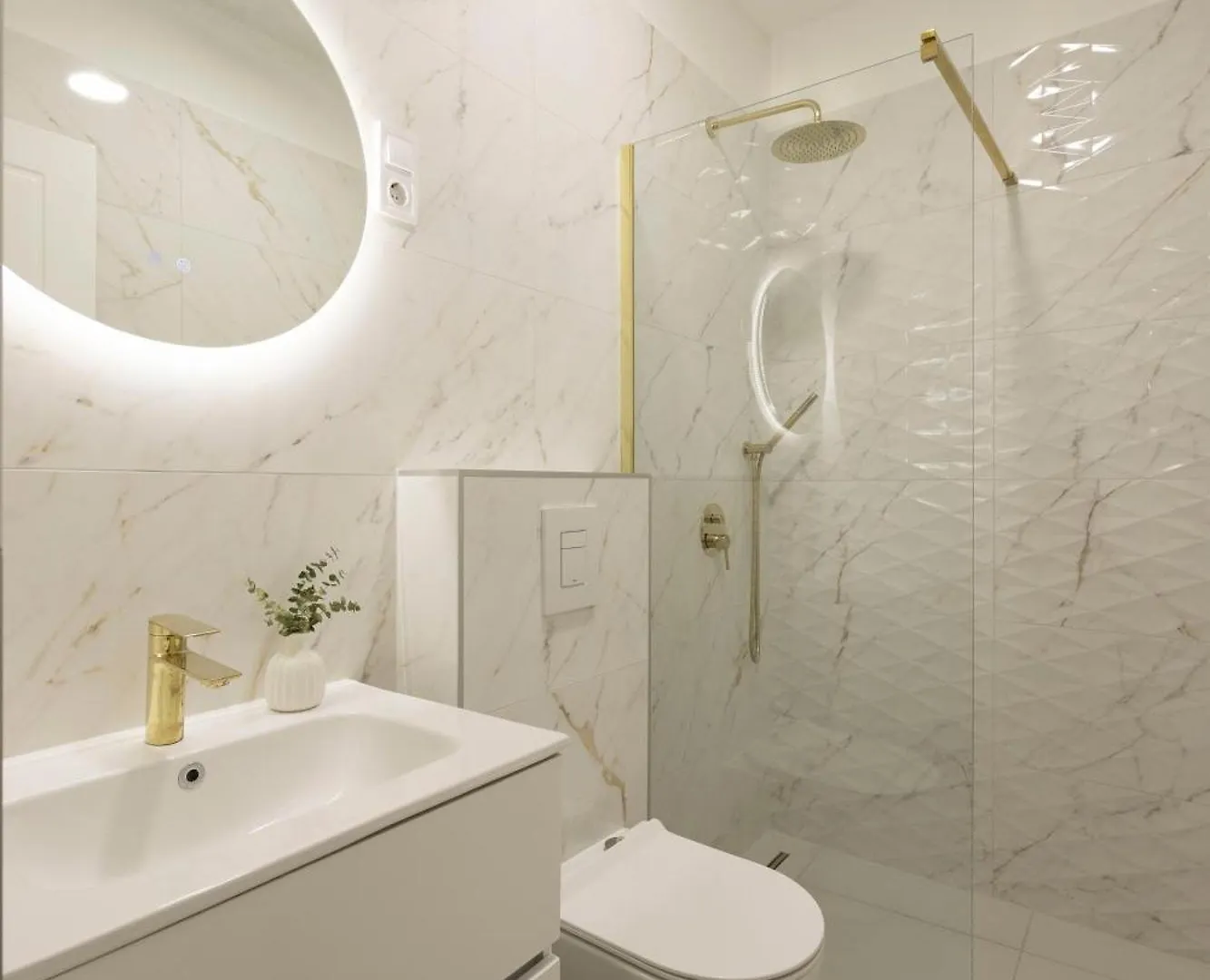 Luxurious & Elegance W18 Grand Suite W' Balcony By Prestige Homes 布达佩斯 0*,  匈牙利