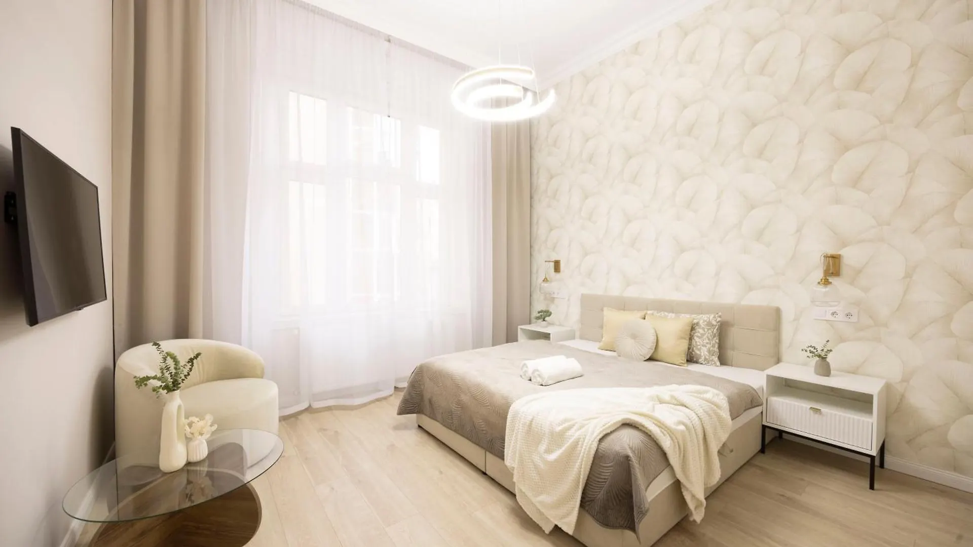Luxurious & Elegance W18 Grand Suite W' Balcony By Prestige Homes 布达佩斯