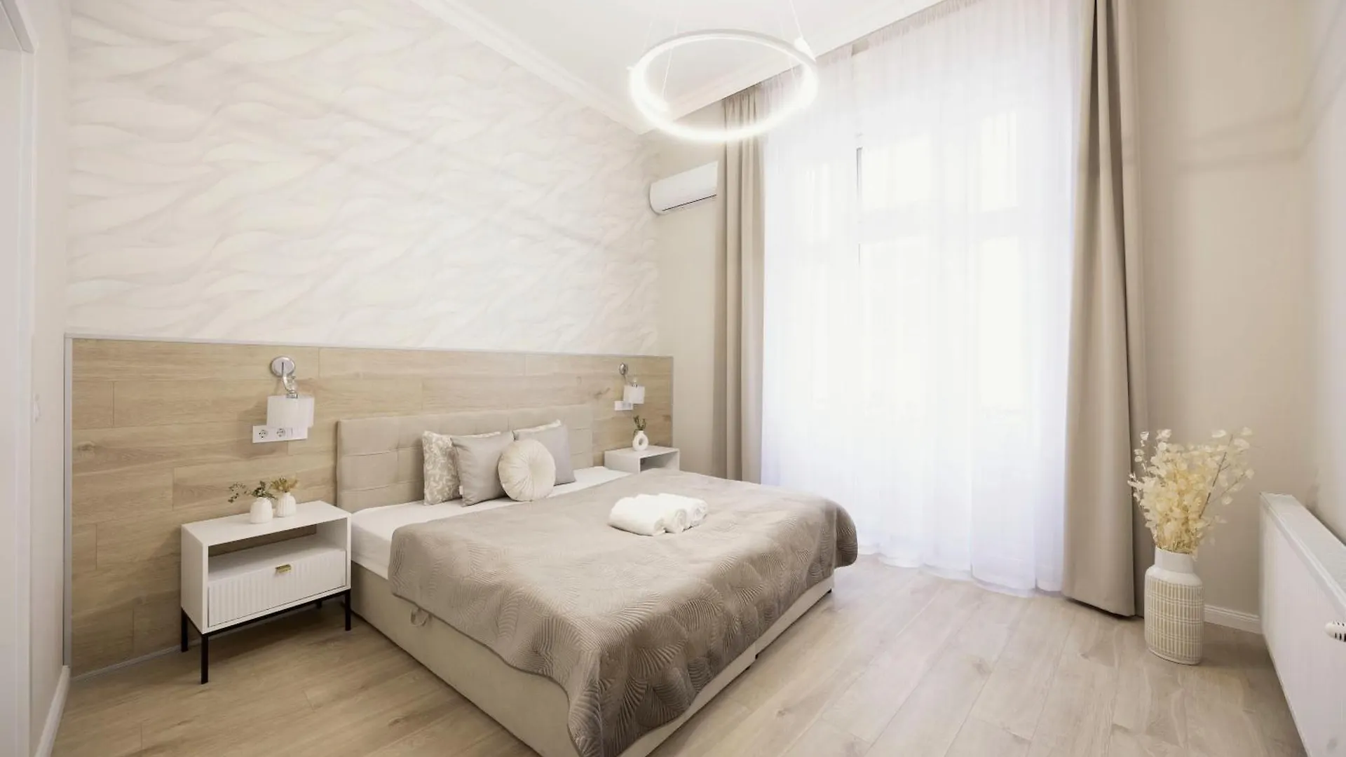 公寓 Luxurious & Elegance W18 Grand Suite W' Balcony By Prestige Homes 布达佩斯 匈牙利